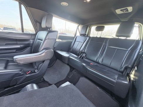 Used 2021 Ford Expedition Max XLT image 8