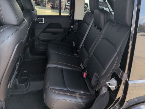 New 2025 Jeep Wrangler Unlimited Sahara w/ Safety Group AWD/4WD image 38