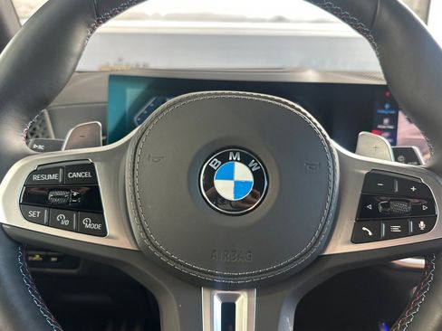 Used 2025 BMW X5 M60i AWD/4WD image 30