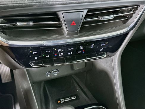 Used 2025 Buick Encore GX Avenir w/ Avenir Technology Package FWD image 24