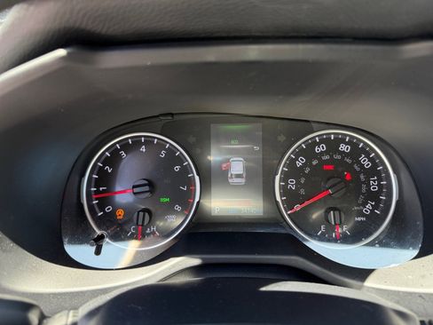 Used 2022 Toyota RAV4 XLE image 25