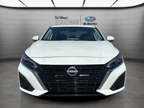 Used 2025 Nissan Altima 2.5 SL AWD/4WD image 12