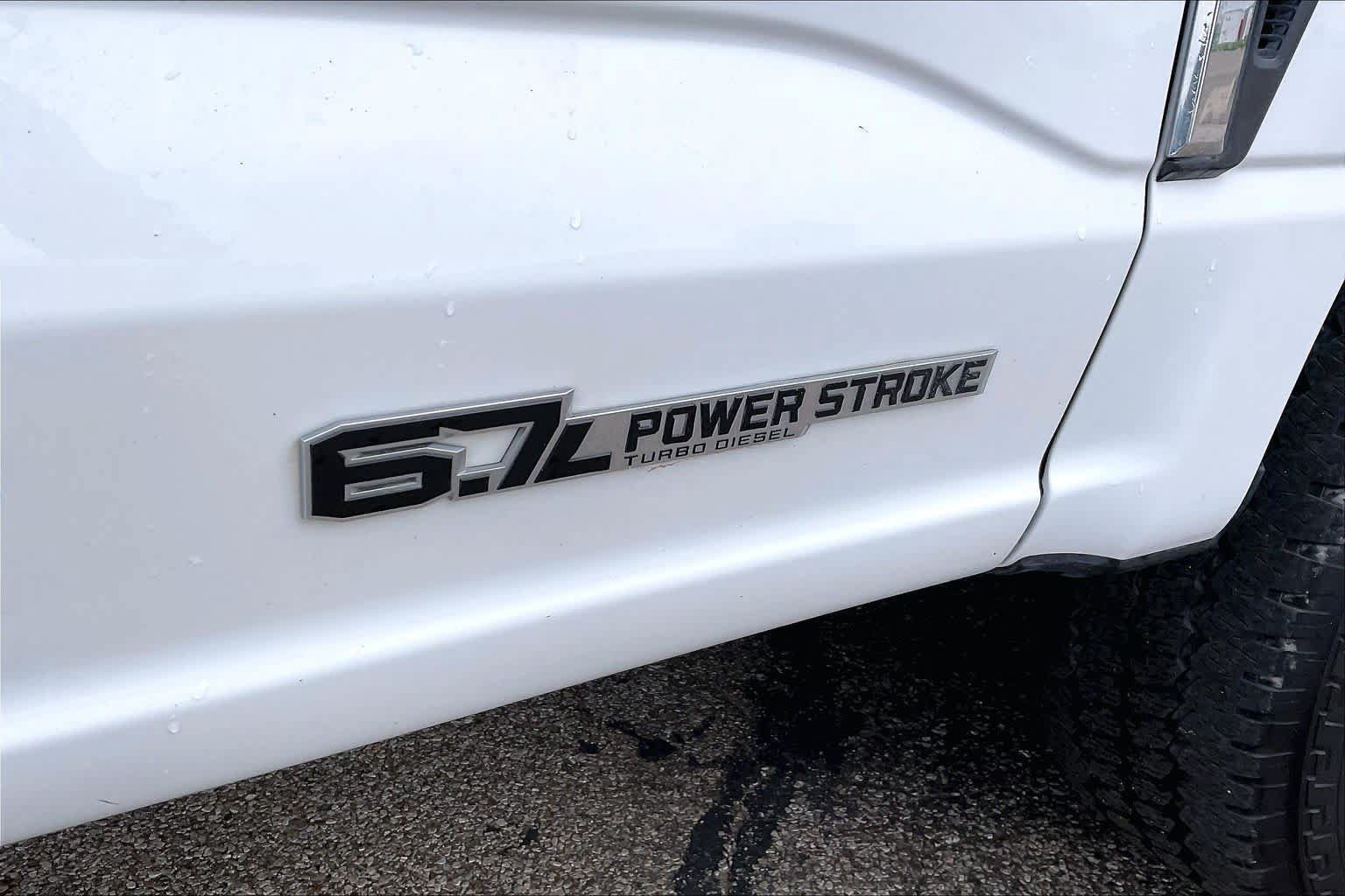 Used 2024 Ford F250 XLT w/ FX4 Off-Road Package AWD/4WD image 9