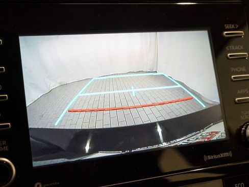 Used 2021 Toyota Prius LE image 13