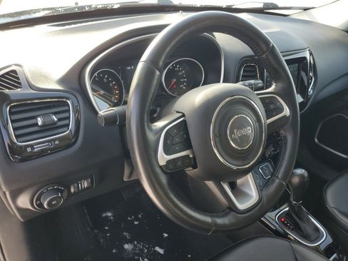 Used 2020 Jeep Compass Latitude image 10