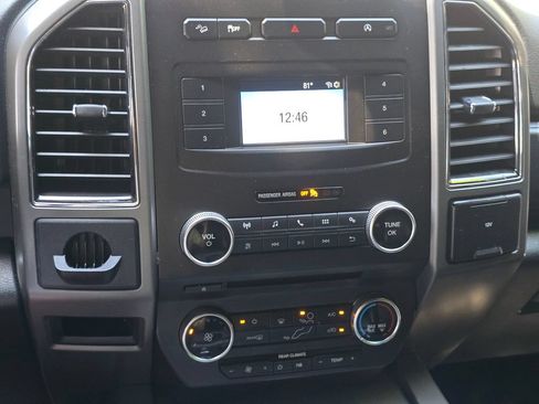 Used 2018 Ford Expedition XLT AWD/4WD image 34