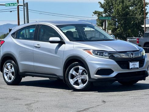 Used 2020 Honda HR-V LX image 2