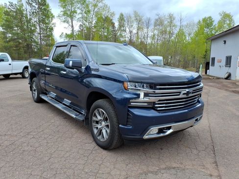 Used 2022 Chevrolet Silverado 1500 High Country w/ Safety Package II AWD/4WD image 8