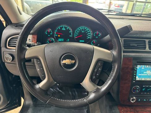 Used 2009 Chevrolet Tahoe LTZ RWD image 26
