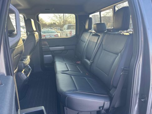 Used 2023 Ford F150 Lariat w/ FX4 Off-Road Package image 17