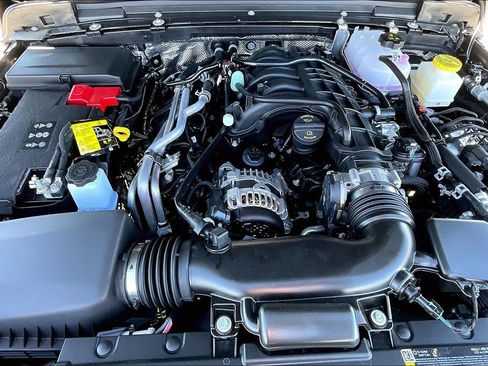 New 2025 Jeep Gladiator Mojave image 12