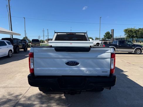 Used 2017 Ford F250 XL w/ Power Equipment Group AWD/4WD image 6