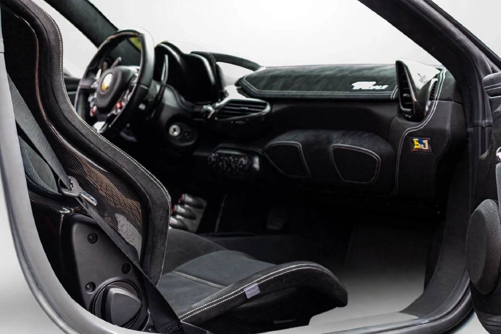 Used 2014 Ferrari 458 Speciale Coupe RWD image 48