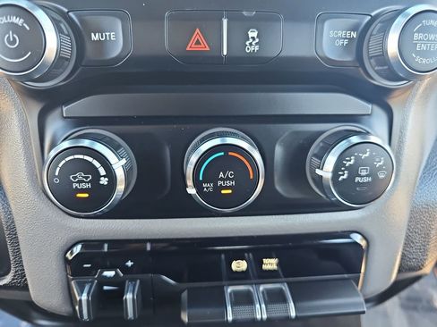 Used 2024 RAM 2500 Big Horn image 20