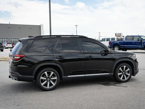 Used 2023 Honda Pilot Elite image 10