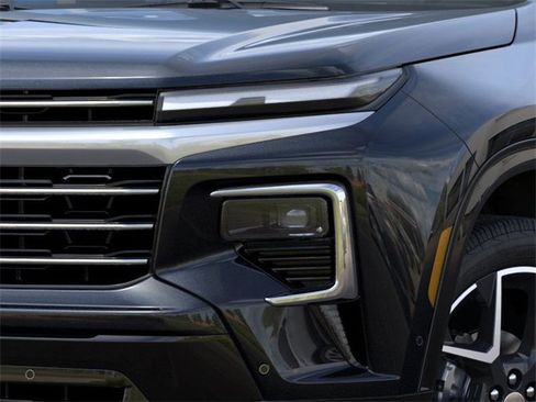New 2025 Chevrolet Traverse High Country image 10
