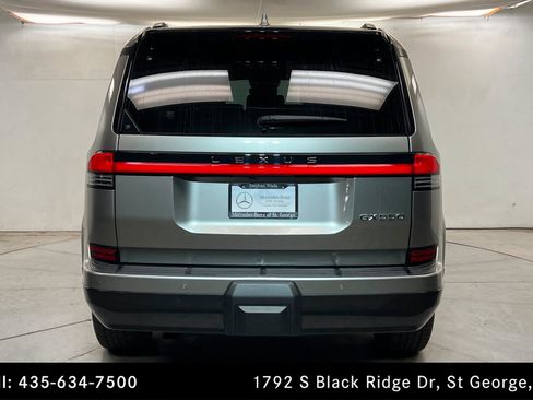 Used 2024 Lexus GX 550 w/ Accessory Package (Z1) AWD/4WD image 4