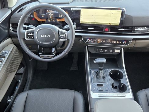 New 2026 Kia Carnival image 20