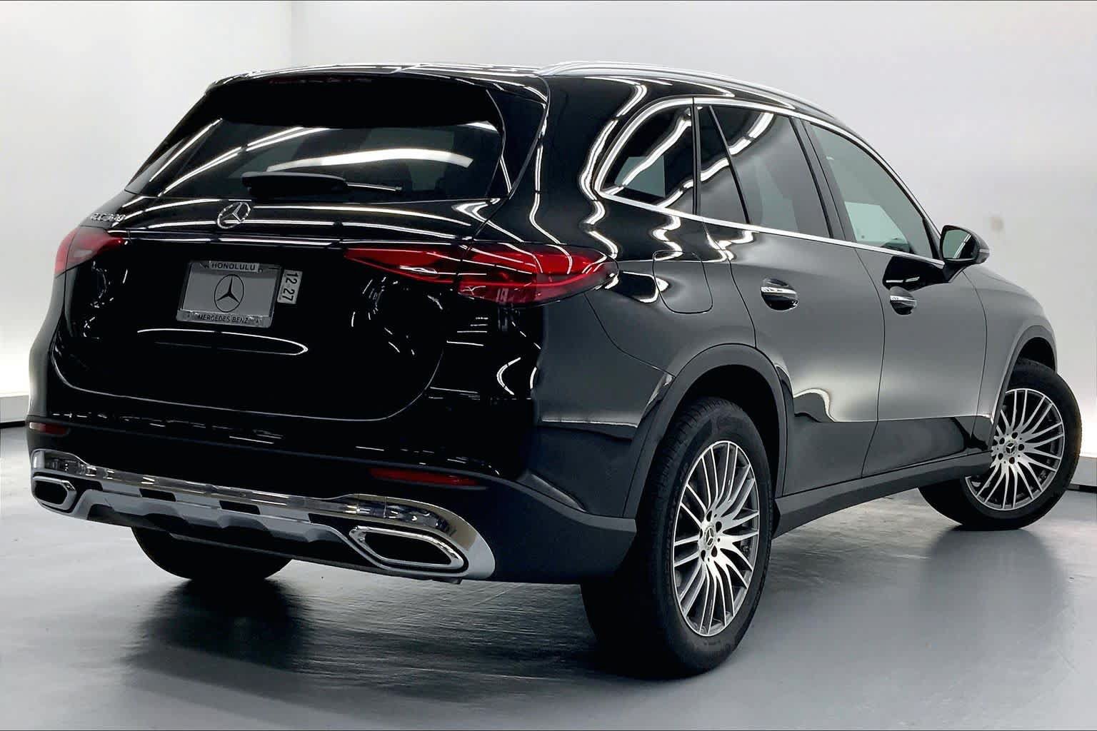 Used 2026 Mercedes-Benz GLC 300 image 7