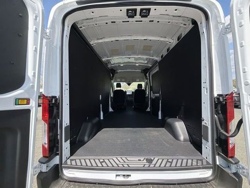 New 2026 Ford Transit 250 148 Medium Roof w/ Load Area Protection Package image 22