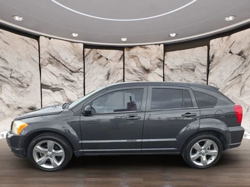 Used 2011 Dodge Caliber Uptown image 3