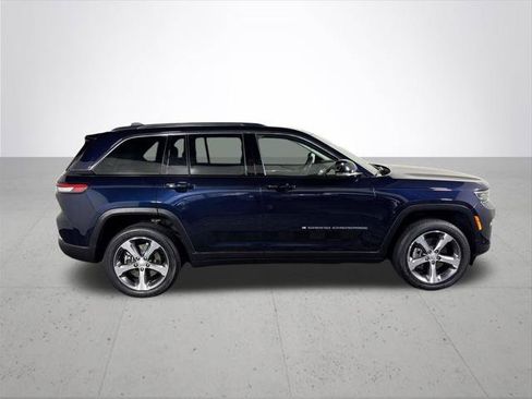 Certified 2023 Jeep Grand Cherokee 4WD 4xe w/ Luxury Tech Group II image 6