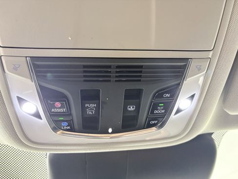 Used 2019 Acura RDX FWD image 32