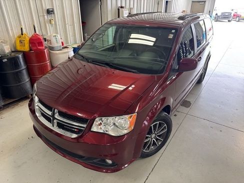 Used 2017 Dodge Grand Caravan SXT FWD image 31