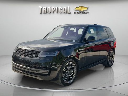 Used 2023 Land Rover Range Rover SE AWD/4WD image 1