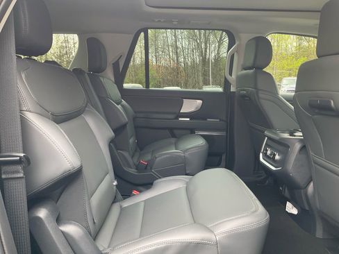 New 2026 Ford Expedition Max Active image 13