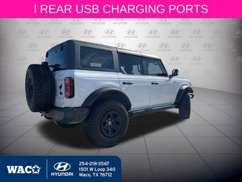 Used 2022 Ford Bronco Wildtrak image 14