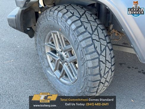 Used 2024 Jeep Wrangler Sport S image 9