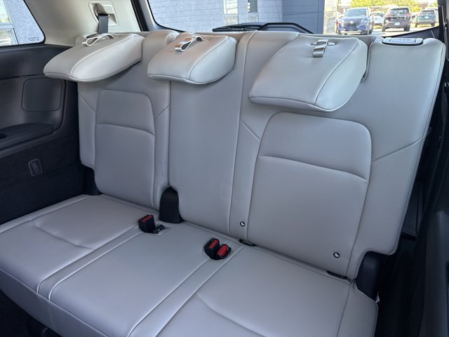 Certified 2025 Nissan Pathfinder SL w/ Cargo Package AWD/4WD image 7