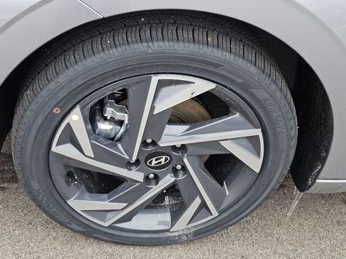 New 2026 Hyundai Elantra Limited FWD image 10