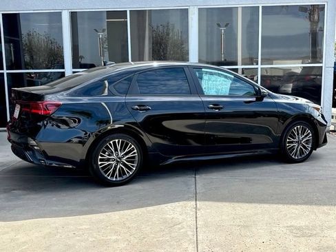 Used 2023 Kia Forte GT-Line FWD image 3