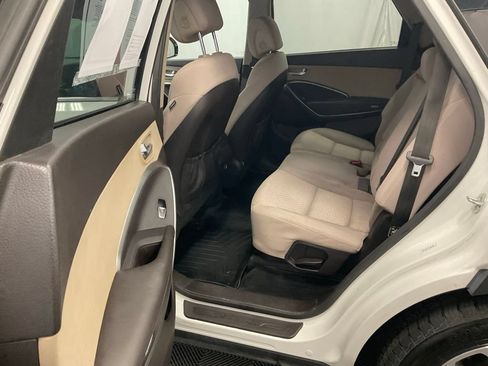 Used 2019 Hyundai Santa Fe XL SE FWD image 22