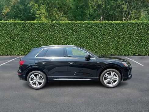 Used 2024 Audi Q3 2.0T Premium Plus w/ Premium Plus Package image 2