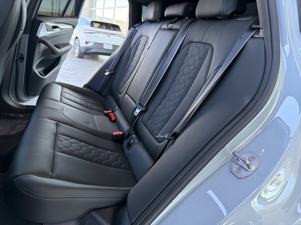 Used 2024 BMW X4 M w/ Competition Package AWD/4WD image 13
