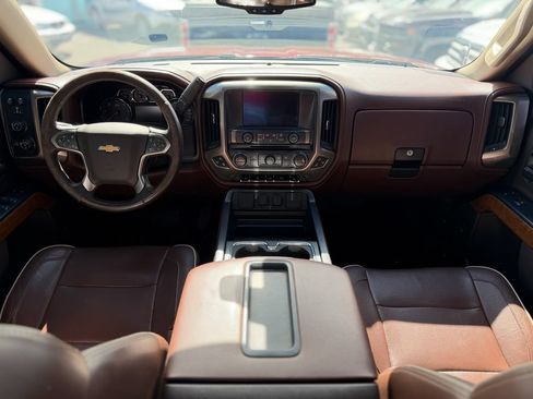 Used 2015 Chevrolet Silverado 1500 High Country w/ High Country Premium Package AWD/4WD image 11