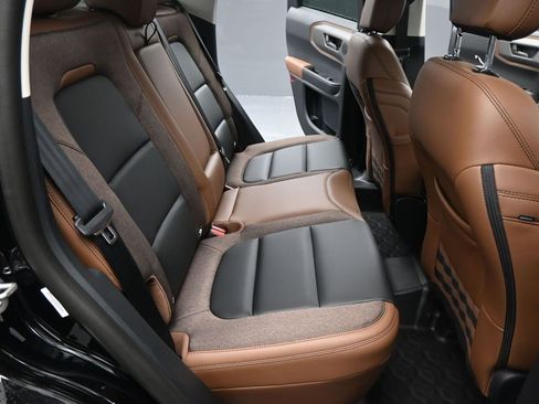 New 2025 Ford Bronco Sport Outer Banks w/ Sasquatch Outer Banks Package image 18