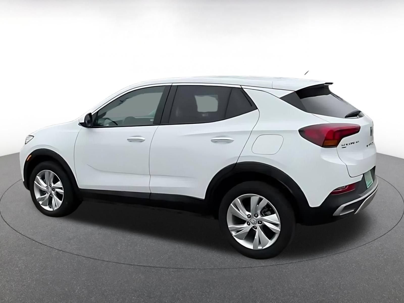 Used 2025 Buick Encore GX Preferred AWD/4WD image 9