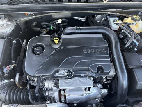 Used 2022 Chevrolet Malibu LT image 18