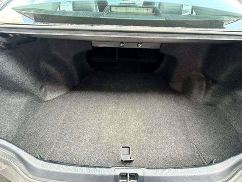 Used 2015 Toyota Camry SE FWD image 5