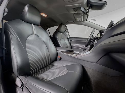 Certified 2021 Toyota Camry SE AWD/4WD image 22