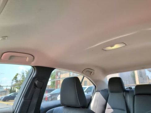 Used 2024 Toyota Corolla LE FWD image 21