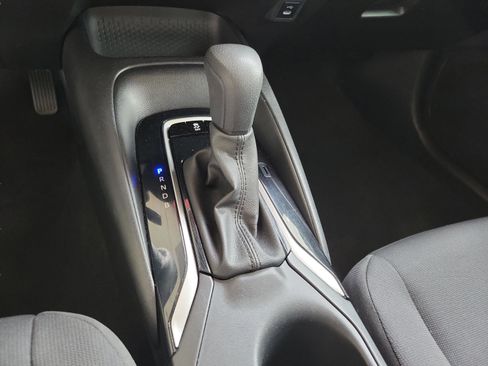 Used 2024 Toyota Corolla LE image 15