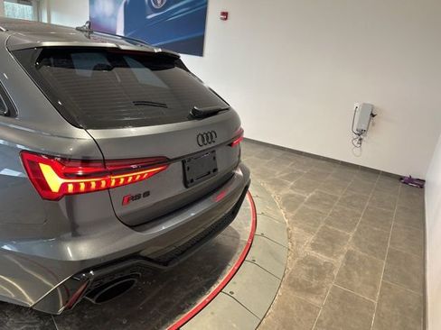 Used 2021 Audi RS 6 w/ Executive Package AWD/4WD image 5