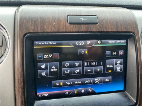 Used 2013 Ford F150 Lariat w/ Luxury Equipment Group image 17