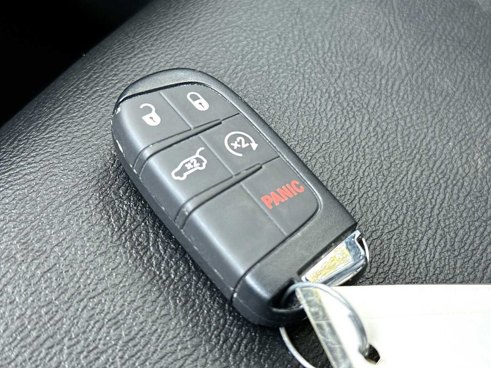 Used 2026 Jeep Compass Limited AWD/4WD image 29