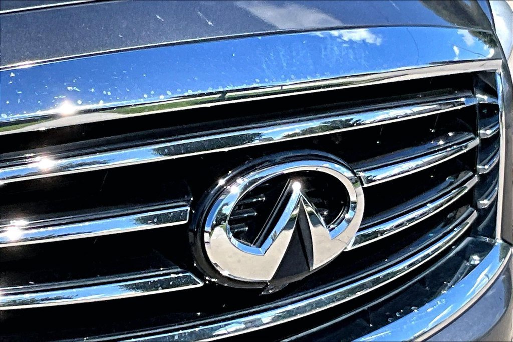 Used 2013 INFINITI JX35 AWD w/ Premium Pkg image 11